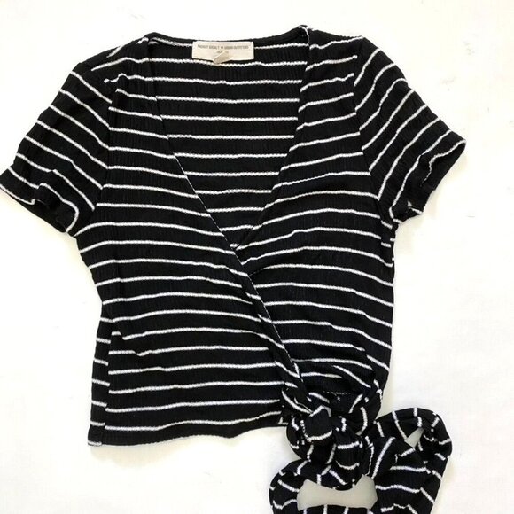 Project Social T x Urban Outfitters Ribbed Wrap Top Size Medium Black White - Picture 2 of 7